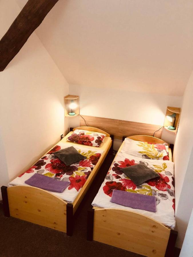 Penzion Ve Dvorku Cesky Krumlov Exterior foto