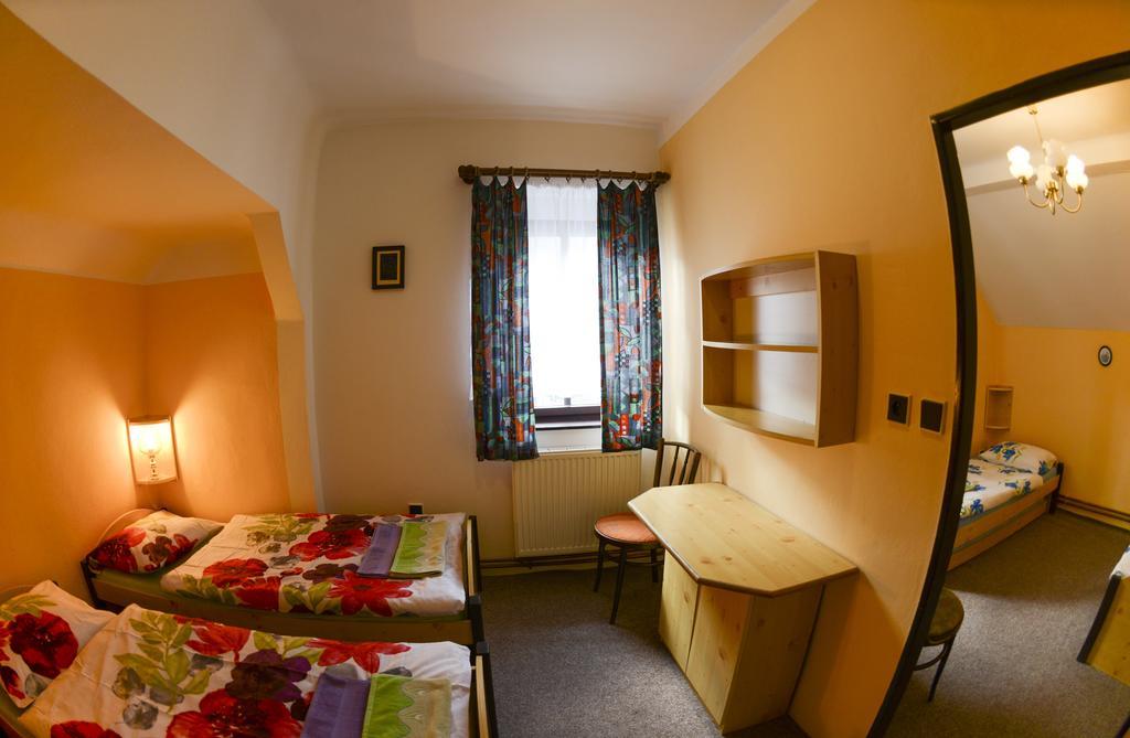 Penzion Ve Dvorku Cesky Krumlov Exterior foto